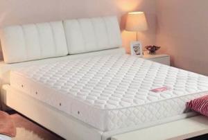 警惕！這些不合格品牌床墊甲醛超標(biāo)7倍，家具加工隱患不容忽視